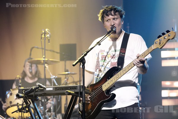 THE WOMBATS - 2022-04-29 - PARIS - La Machine (du Moulin Rouge) - Tord Overland-Knudsen - Dan Haggis